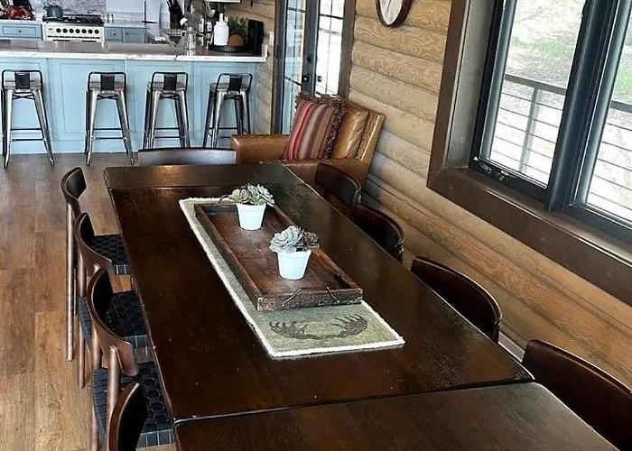 Magnificent With And Luxurious Interior In Wyoming Holiday home *